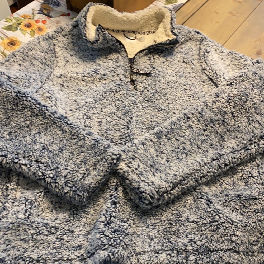 Time and tru blue fury pullover sweatshirt no rips or tears